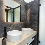 Mellamare Luxury Athánion