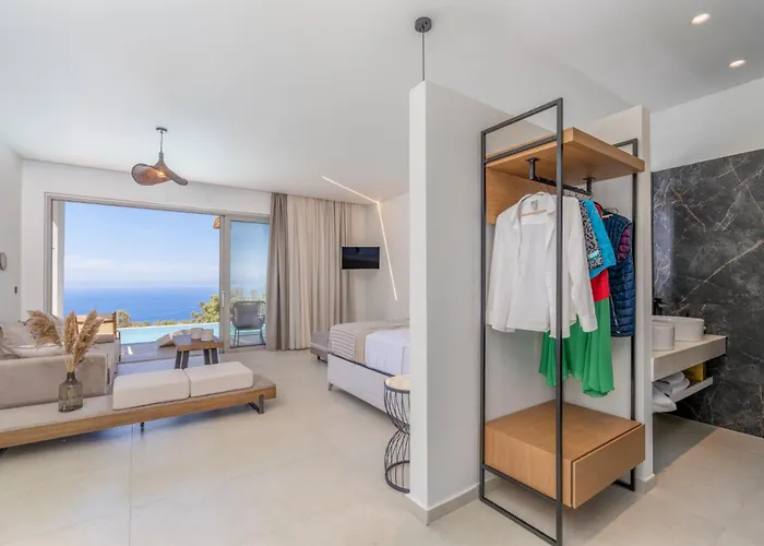 Mellamare Luxury Holiday home Athanion