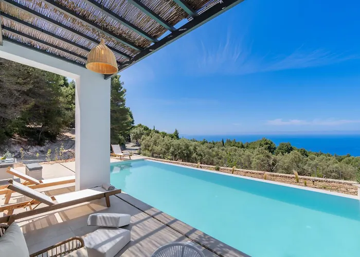 Holiday home Mellamare Luxury Athanion