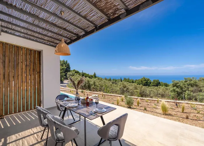 Mellamare Luxury Holiday home *